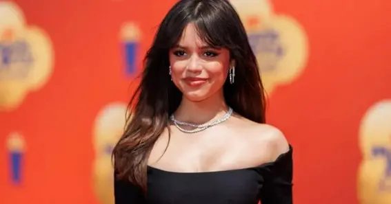 Is Jenna Ortega gay